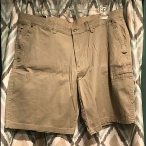 Brand New Adventure Mens Tan Shorts Zipper Pockets Utility Belt Loops Size 40